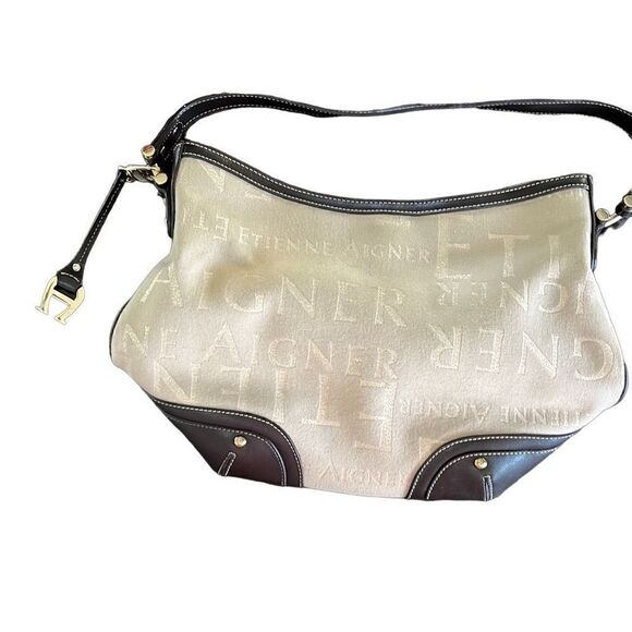 Aigner classic handbag  - Picture 3 of 6